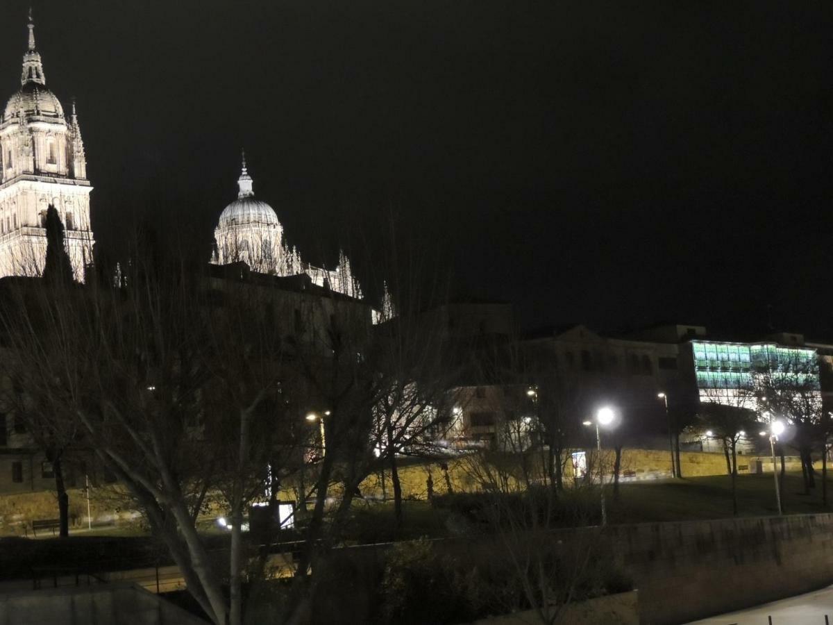 Apartamento Ribera Del Puente Salamanca Bagian luar foto